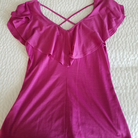 🌸 Beautiful Pink Top 🌸 - Picture 3 of 3