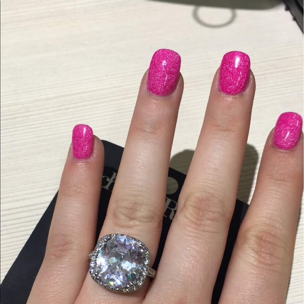 Meet your Posher, Brooke