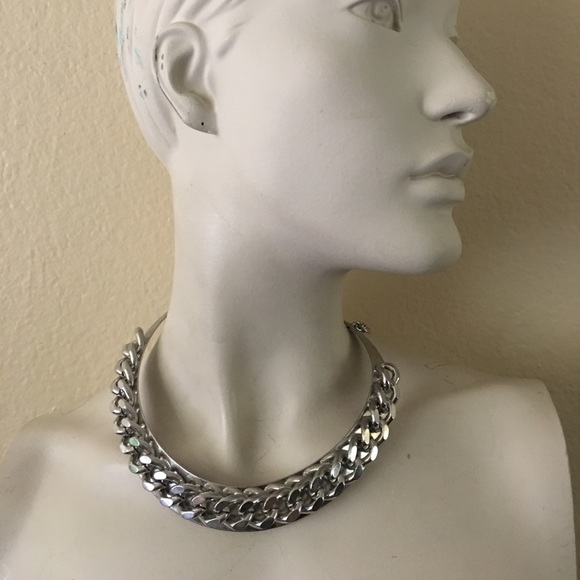 Vintage Heavy Chainlink Collar Style Necklace - Picture 2 of 5
