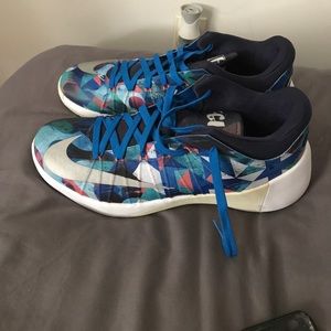 Nike Hyperdunk 2015 R10