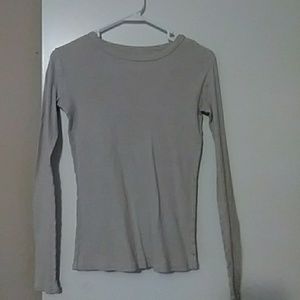 Gray long sleeve shirt