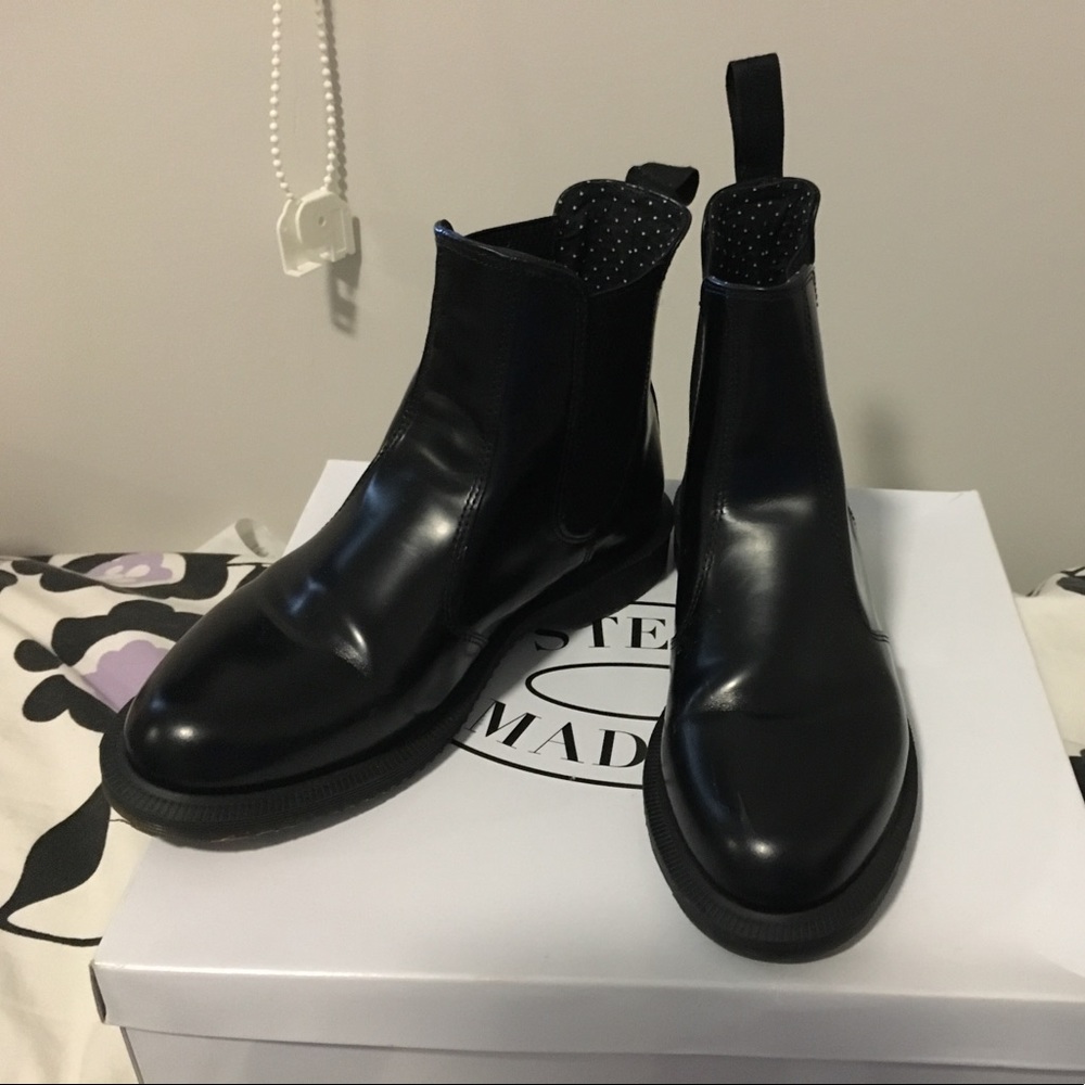 Gently used Doc Marten flora shoes