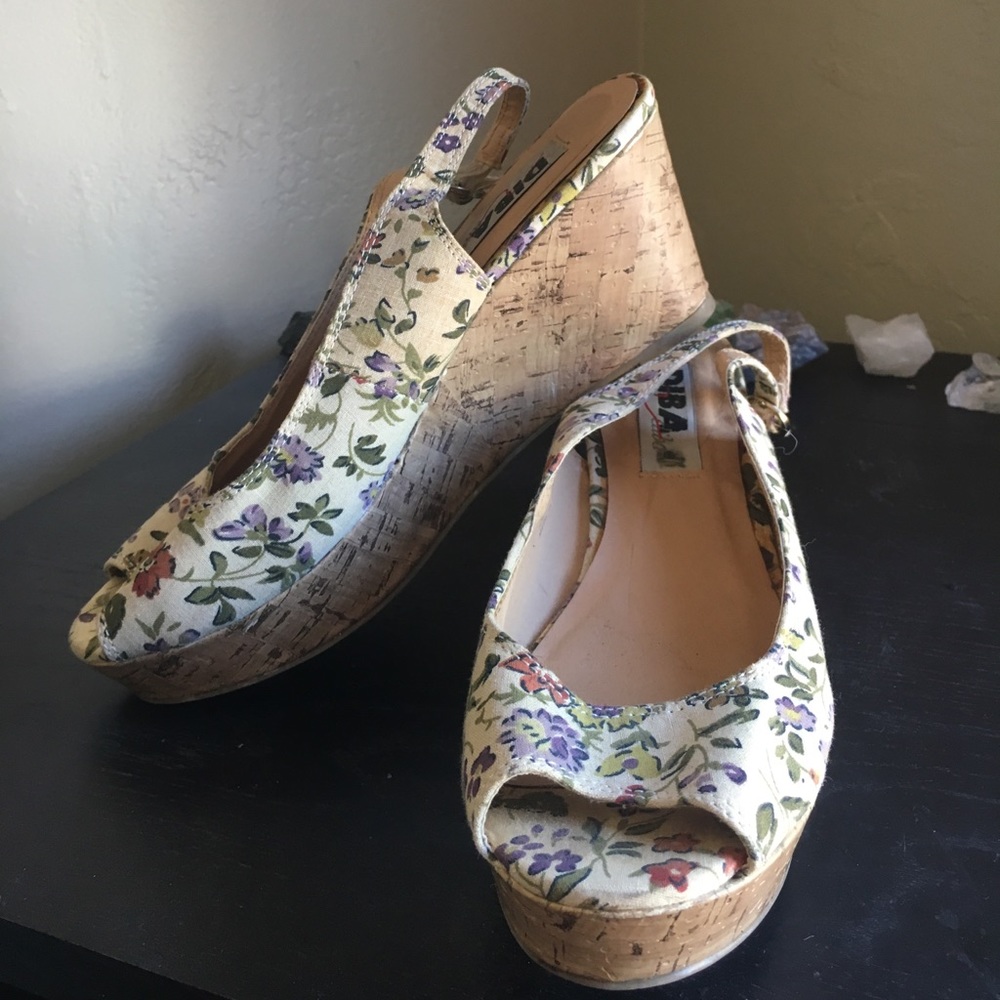 Never Worn, Floral, Open-Toe Wedges