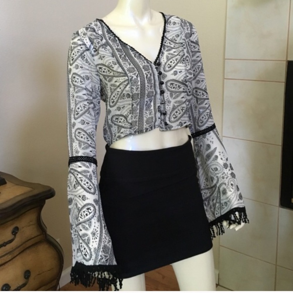 LF festival style crop top