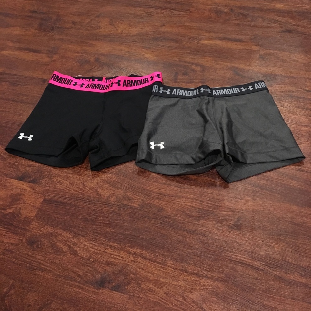 NWOT 2 Pairs Under Armour Shorty Spandex Shorts💗