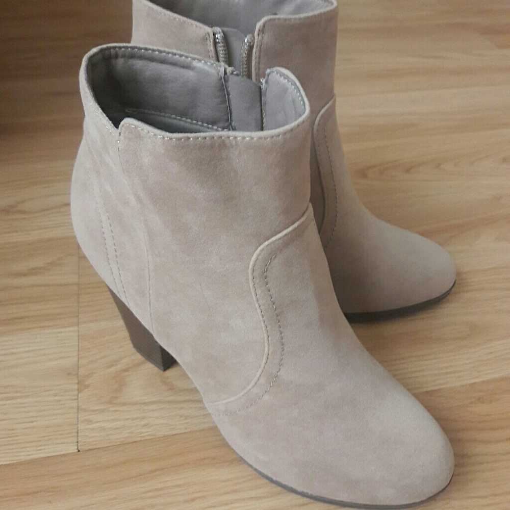 Lulu's taupe suede ankle bootie