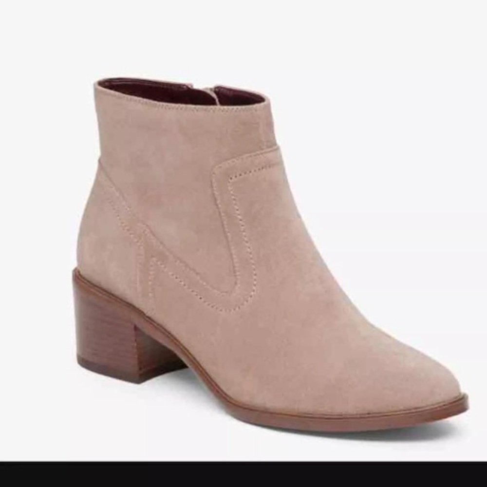 BCBGeneration taupe booties