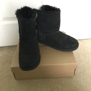 Black bailey bow ugg boots