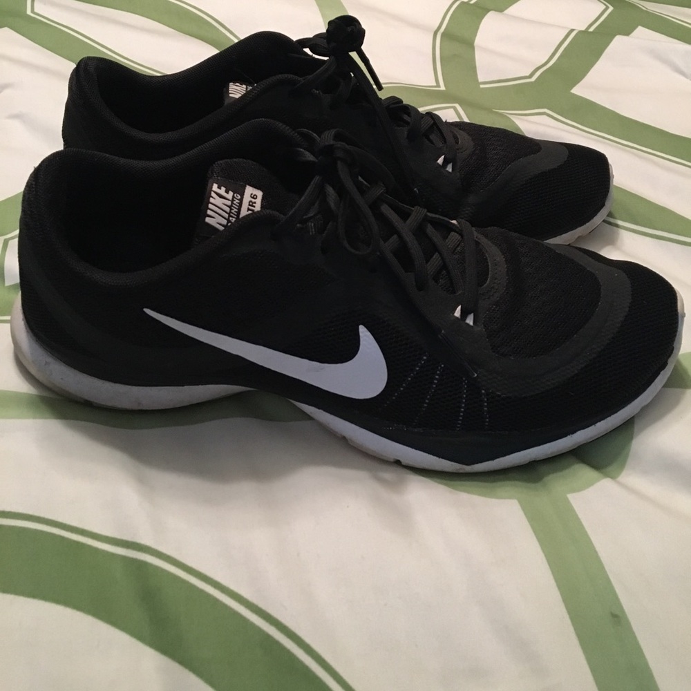 Ladies sneakers