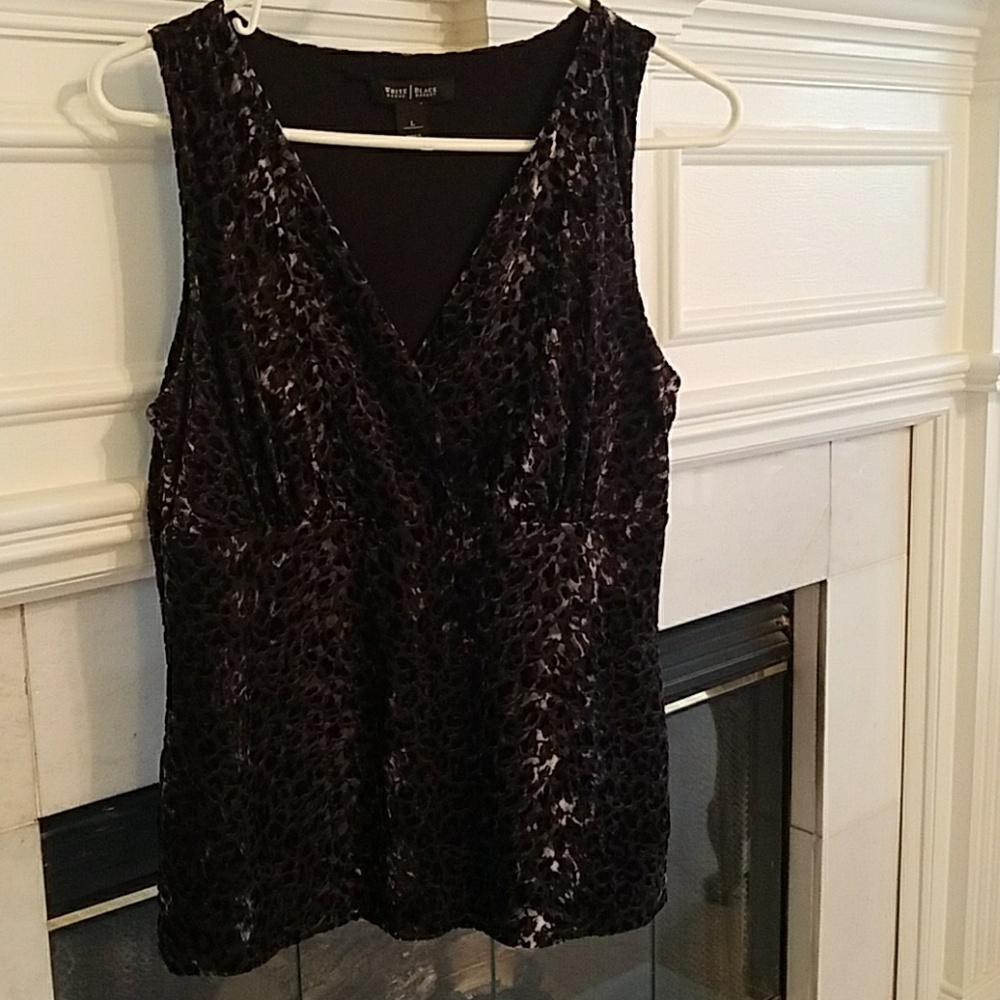 White House Black Market stretch velvet burnout