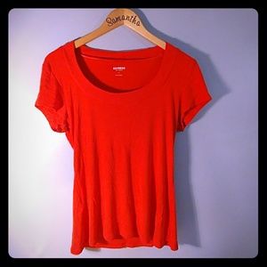 Gently used salmon colored tee.