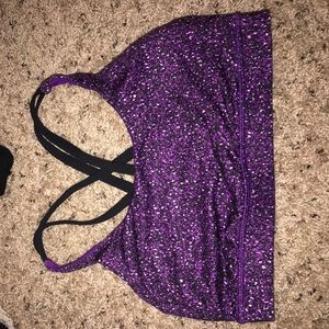 Lululemon sports bra