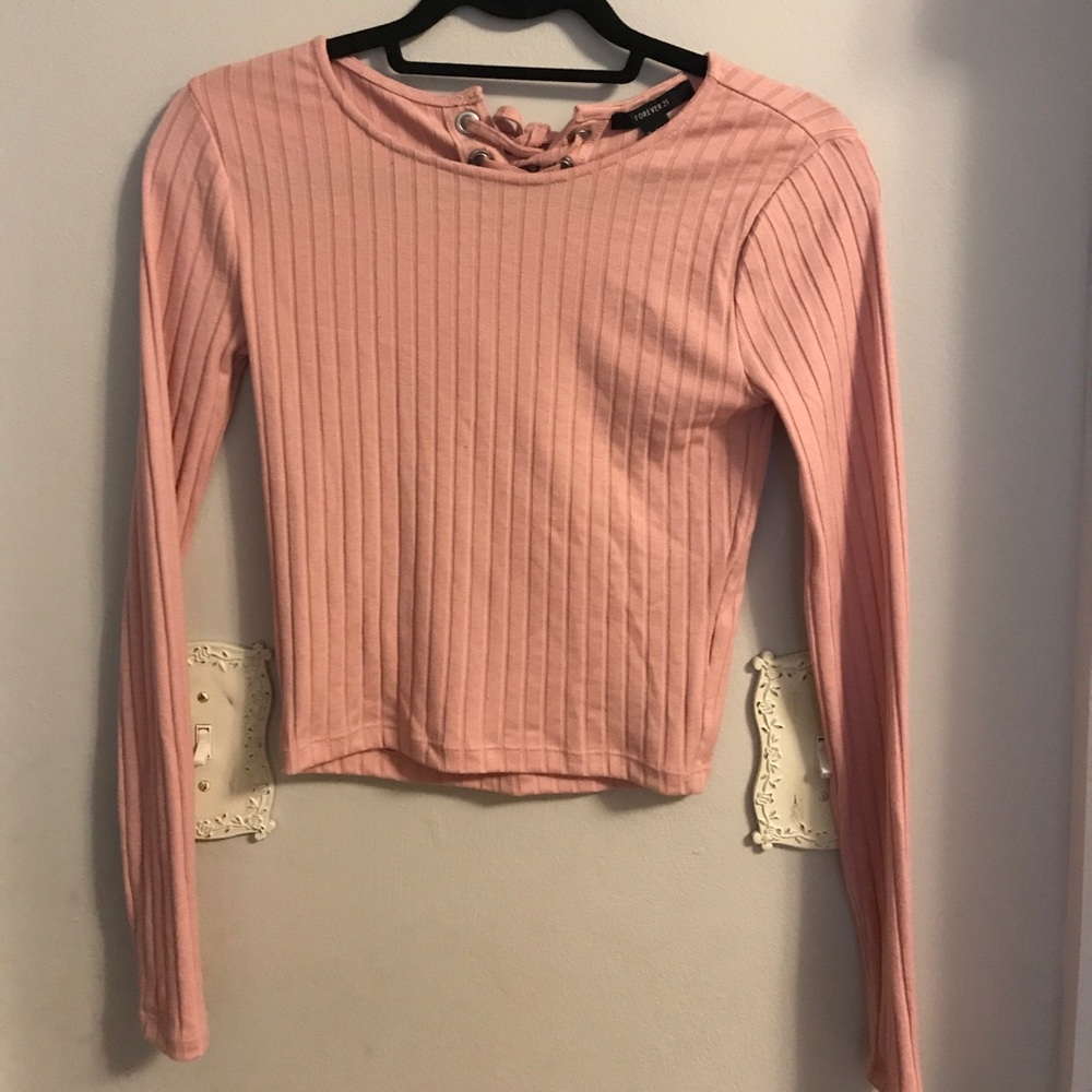Light Pink long sleeve crop top