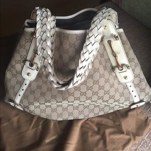🎉🎉Authentic Gucci bag...