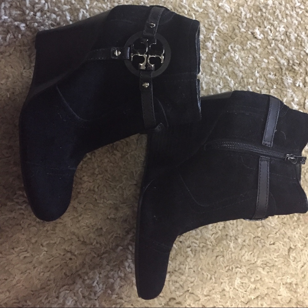 Tory Burch booties 🎉🎉SALE🎉🎉 Final markdown.