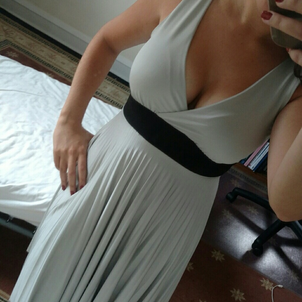💲5!💲Deep V silver and black dress