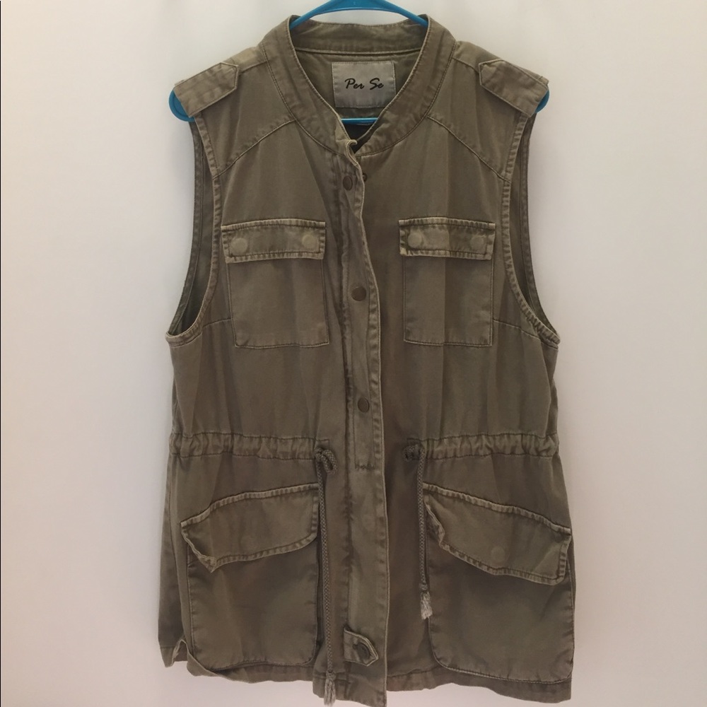 Great dark green zipper vest for fall
