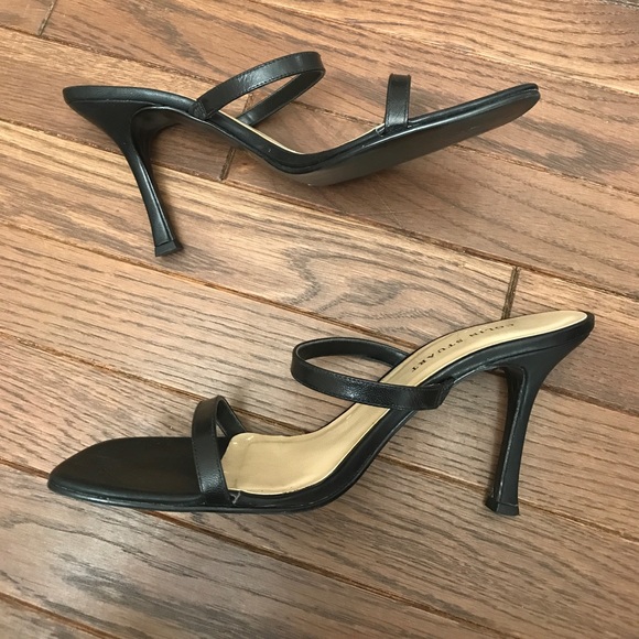 Shoes - ❗️CCO SALE❗️Colin Stuart • Sandals Shoes - ❗️CCO SALE❗️Colin Stuart • Sandals