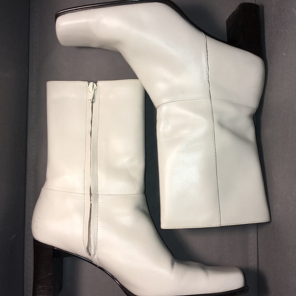 Anne Klein 2 Women's Leather Boots