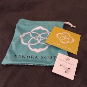 LOWERCASE "L" Kendra Scott charm