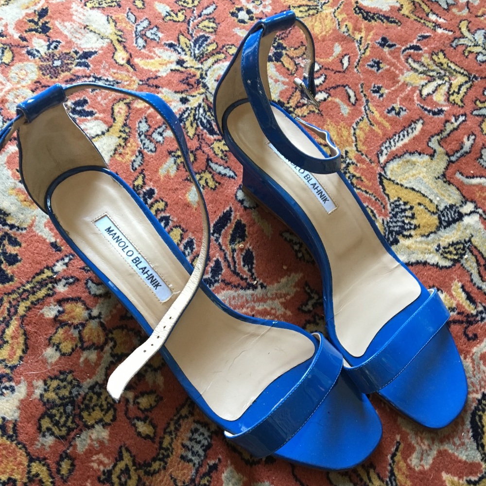New Manolo Blahnik Valere Ankle Strap Wedge Sandal