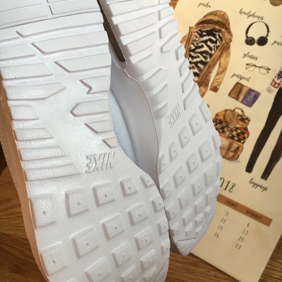 SALE Nike Air Max Thea - Picture 3 of 6