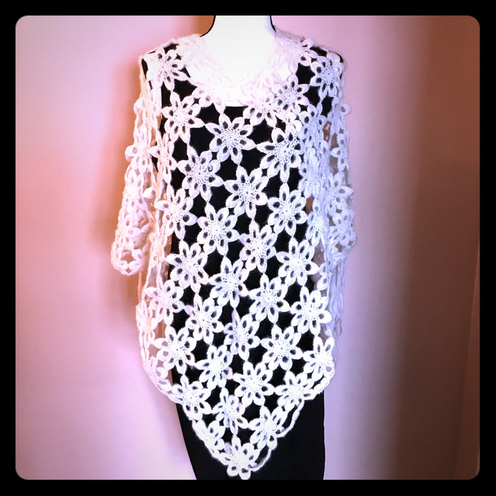 Vintage Open Crochet Floral Poncho - Picture 1 of 4