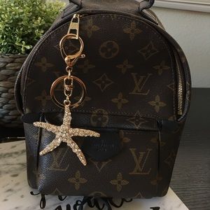 18kGold plated crystal encrusted starfish keychain