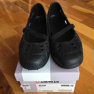 Black Flats w Laser Cutouts size 8 New in Box