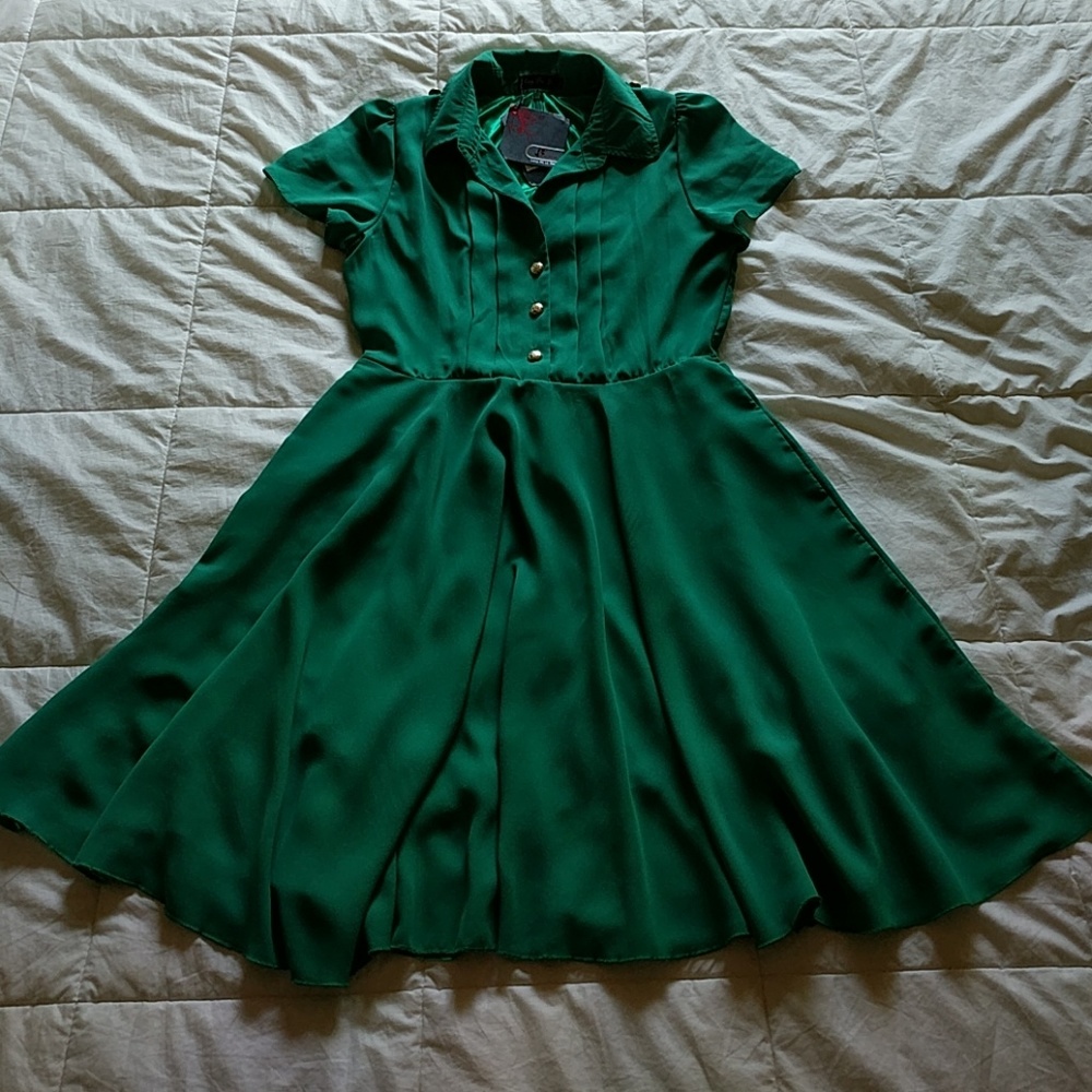 Kelly Green Dress