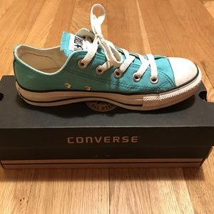 Women's Converse Chuck Taylor All Star Low Top 6