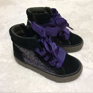 Like new Clarks Brill Run sneakers girls size 8