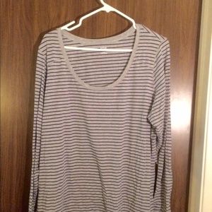 🌺SALE🌺 Long sleeve grey tee with navy stripes 🌺SALE🌺 Long sleeve grey tee with navy stripes