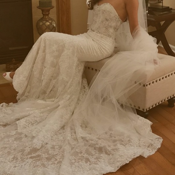 Wedding Dress, Eve of Milady Sweetheart Strapless - Picture 2 of 8