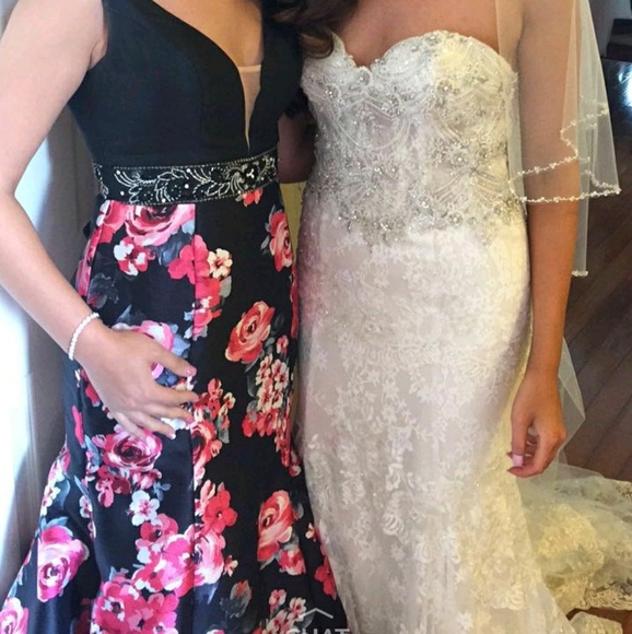 Wedding Dress, Eve of Milady Sweetheart Strapless - Picture 6 of 8