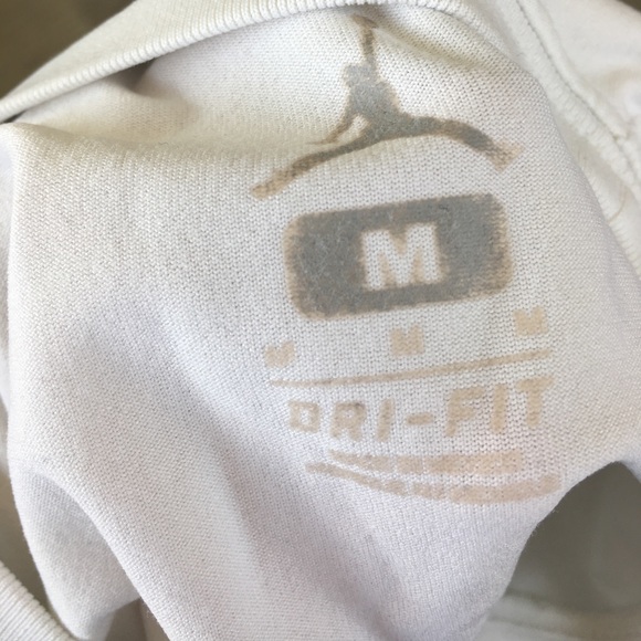 Men's Nike Dri Fit T Shirt - Picture 4 of 4