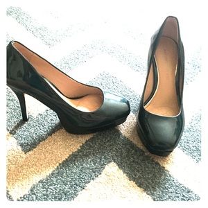 Antonio Melani Shiny Green Pump