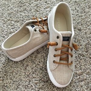 Sperry Shoes size 9!!