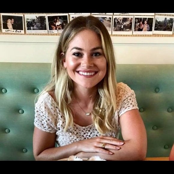 Meet your Posher, Lacey - Picture 1 of 1