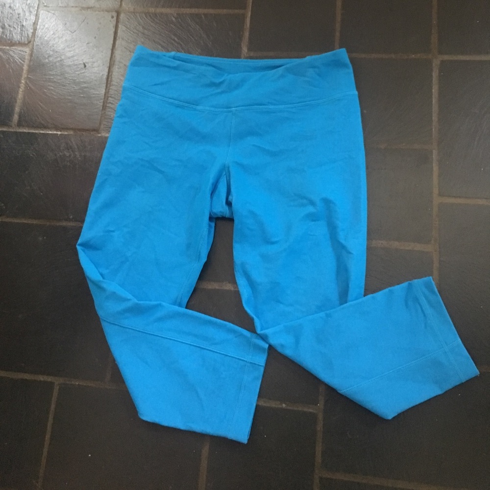 Under Armour cropped leggings