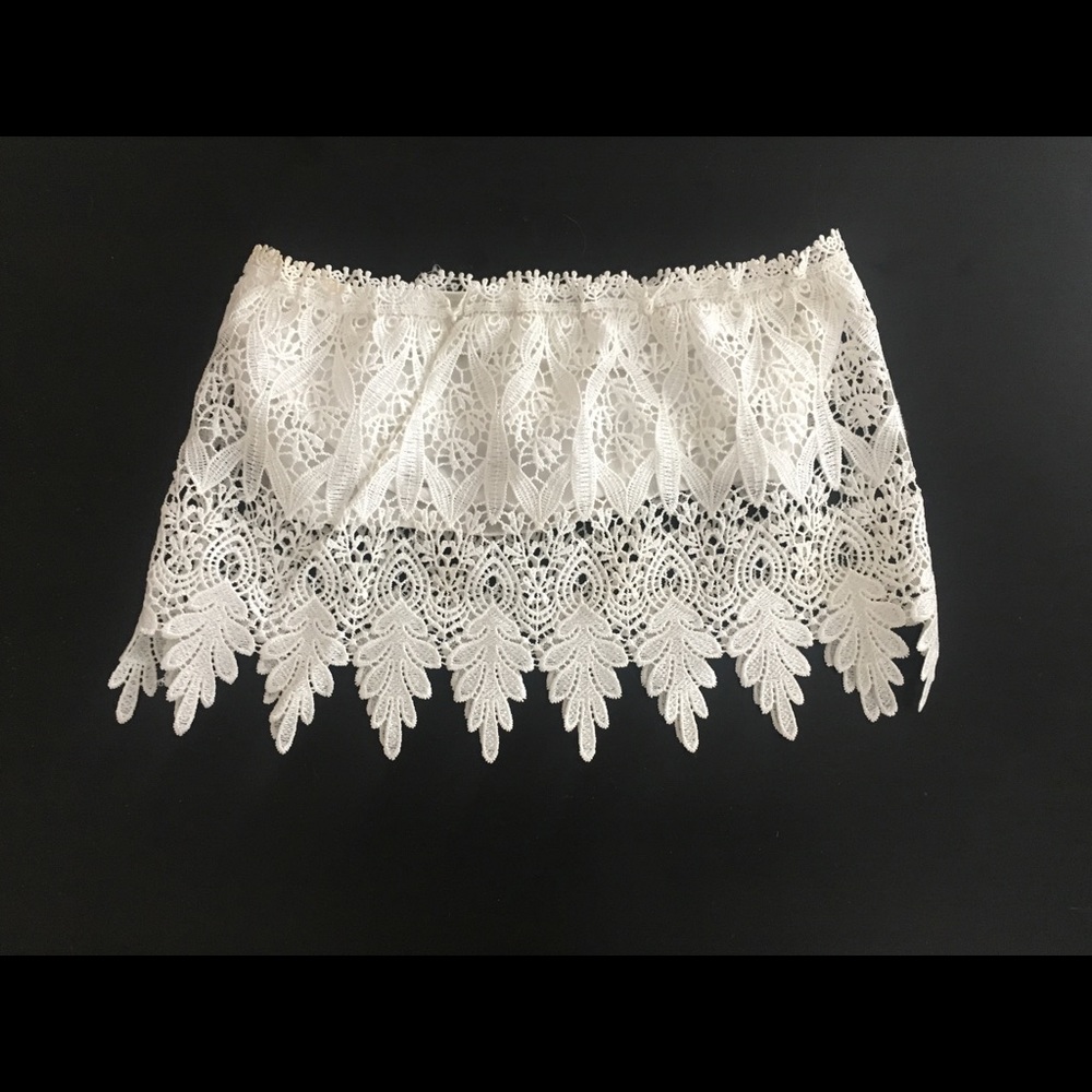 Tobi white lace tube top size small