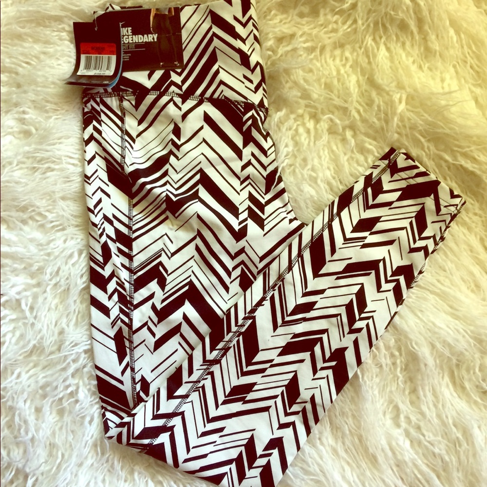 Brand New Nike running tights/leggings 💪🏻