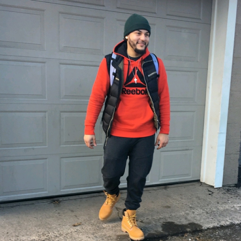 Meet your Posher, Joel