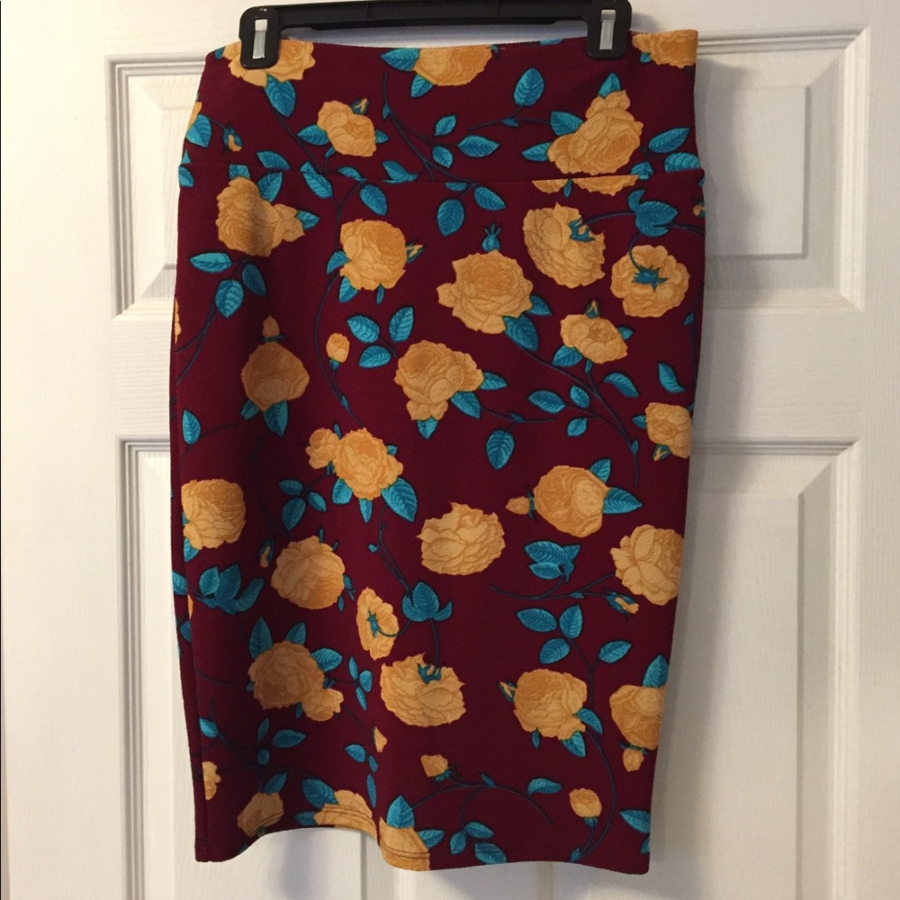 LuLaRoe Cassie skirt
