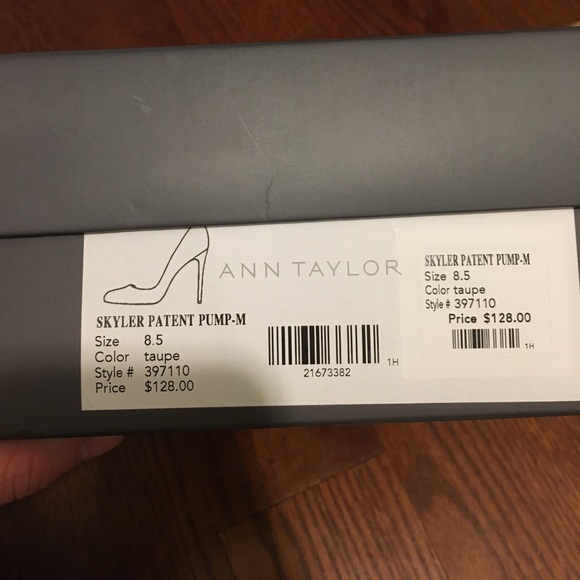 Ann Taylor Shoes - NIB Ann Taylor Skyler Patent Pump Ann Taylor Shoes - NIB Ann Taylor Skyler Patent Pump