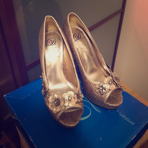 Delicious Shoes - Delicious Shoes Gold Glitter Heels Delicious Shoes - Delicious Shoes Gold Glitter Heels