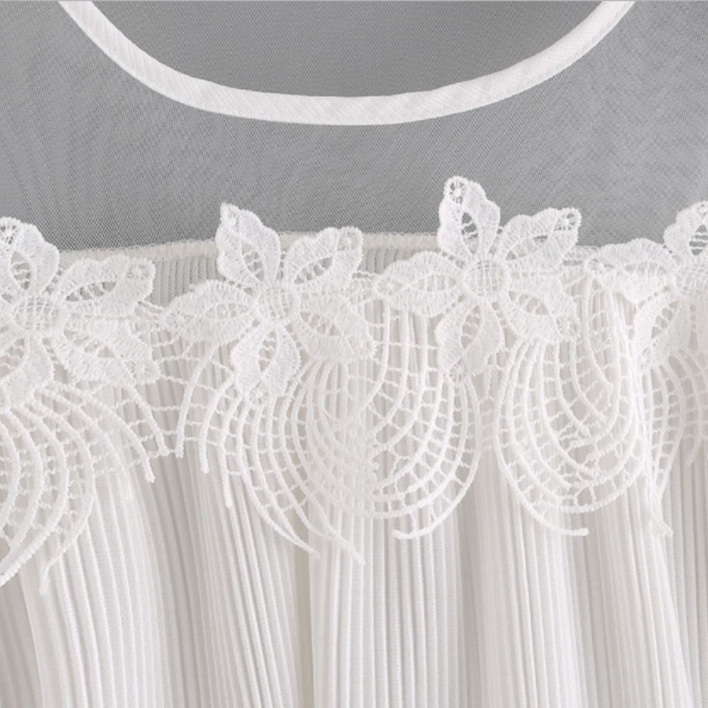 New  White Lace  boho cold shoulder crop top - Picture 3 of 3