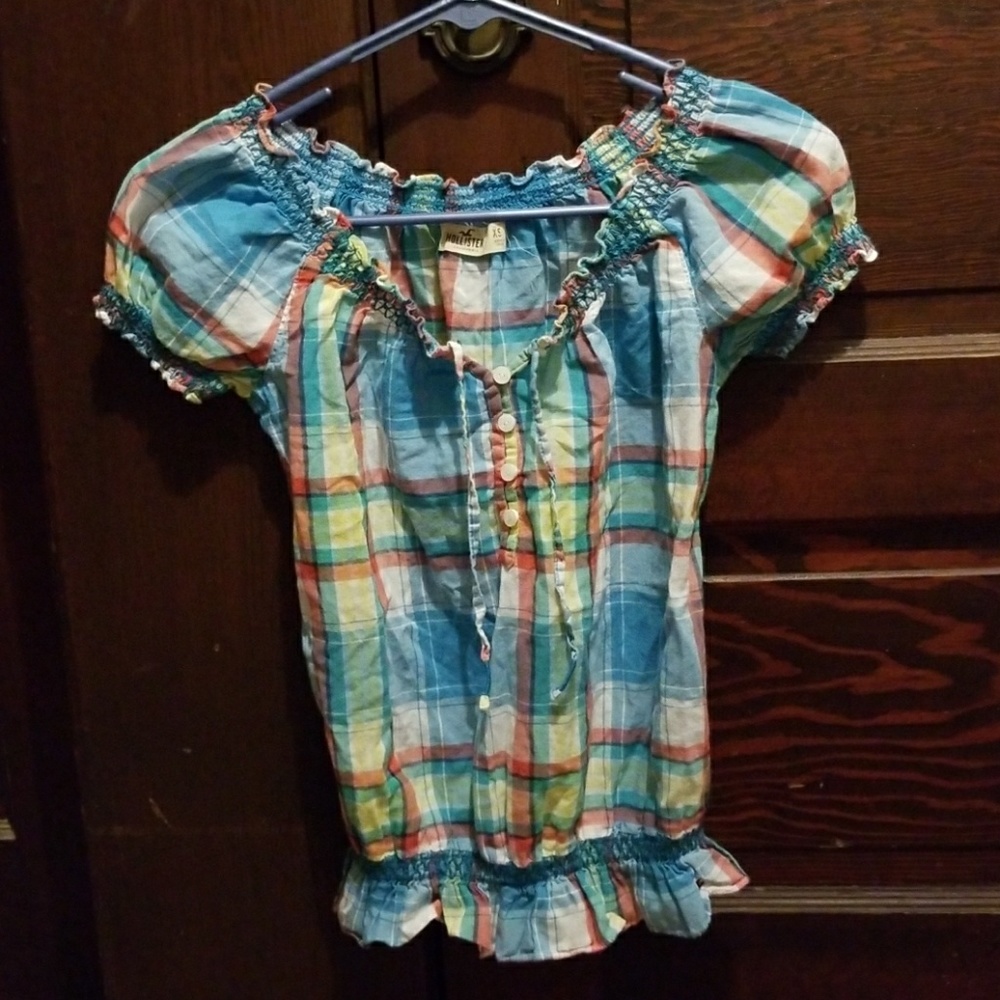 Plaid Hollister top