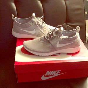 brand new w box women's Nike rejuvenate