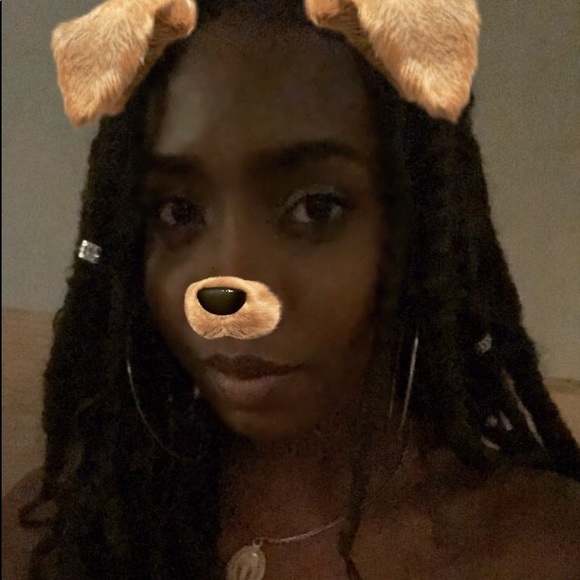 Meet your Posher, Jeanine - Picture 5 of 8